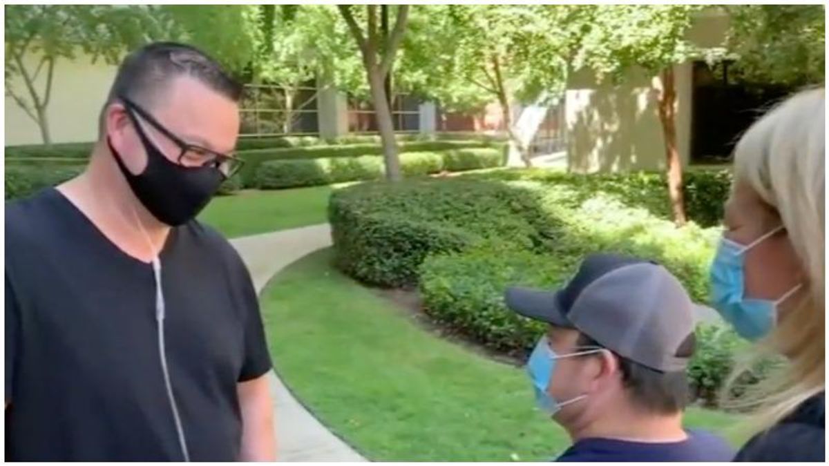 Regretful anti-vaxxer has to relearn how to walk after month-long battle with COVID-19