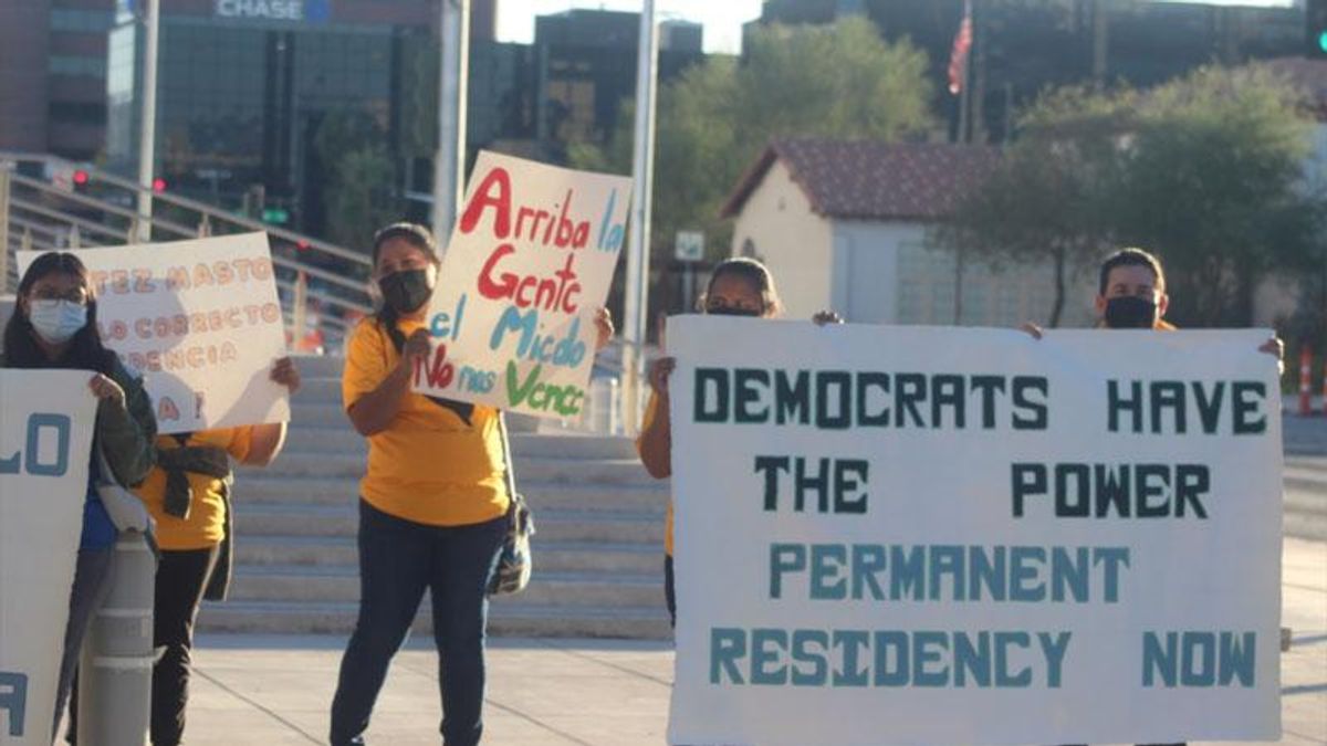 Immigrants implore Democrats to 'keep their promises' on immigration