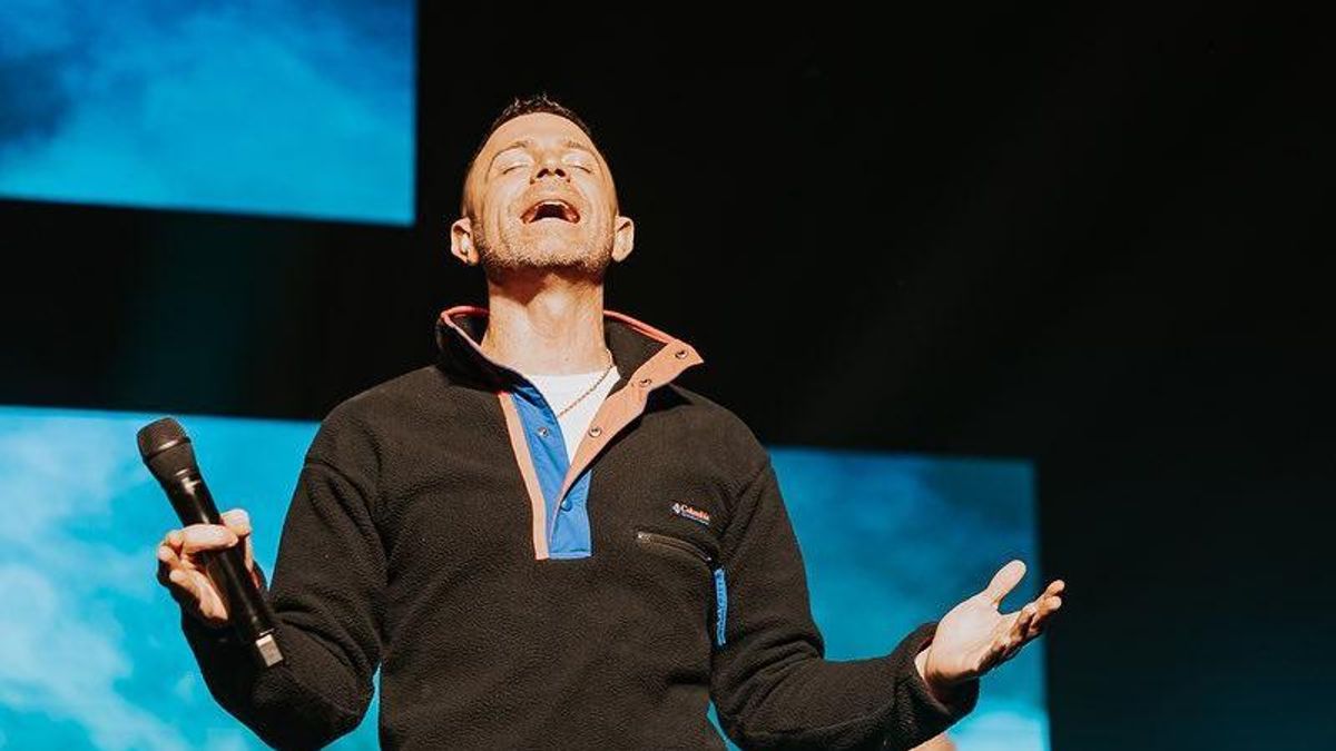 Megachurch in turmoil after 'dangerous' lead pastor is allegedly caught on video having an affair