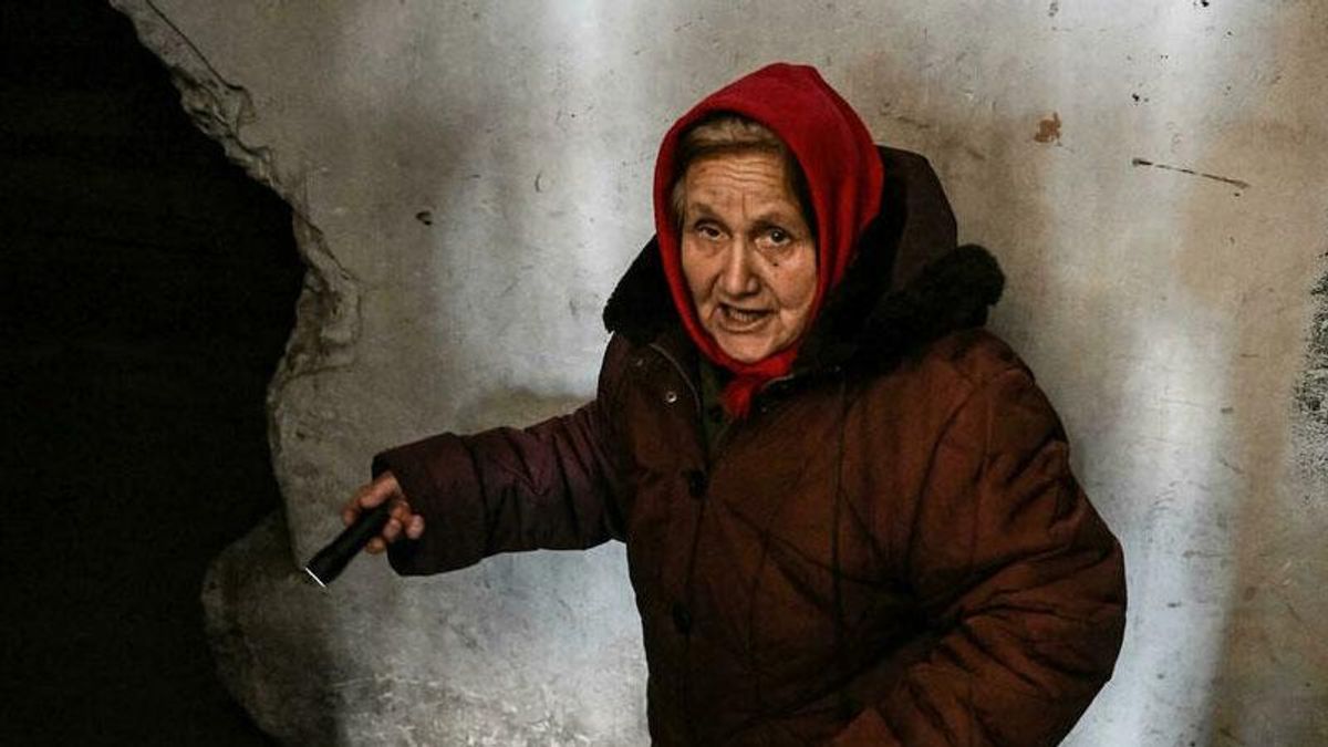 'We are expecting war,' say Ukraine frontline residents