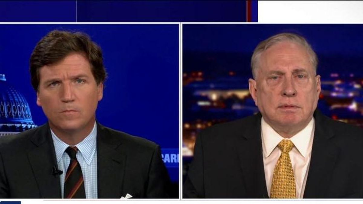 Russian state TV uses clips of Tucker Carlson's favorite pro-Putin US colonel to 'demoralize' Ukraine