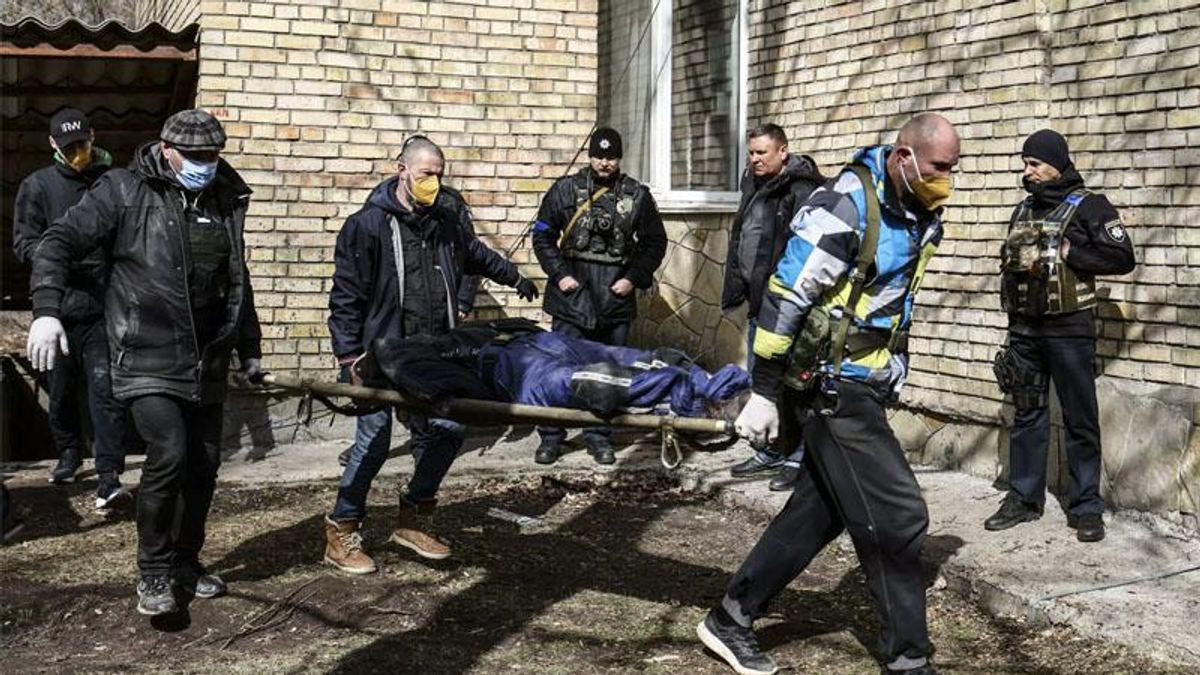 Bucha witness saw 'brutal' Russian soldiers shoot a man in cold blood 'going to supermarket'