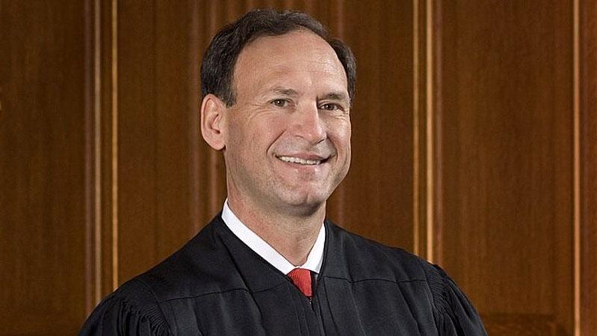 Sam Alito thrashed by MSNBC analyst for 'entirely inappropriate' Trump call