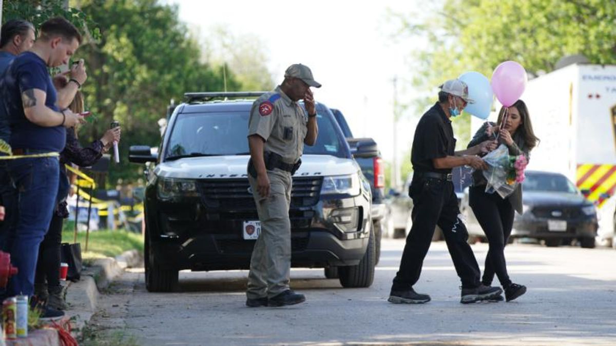 Texas sheriff's deputy assigned to assist Uvalde school shooting response fired for being drunk on the job