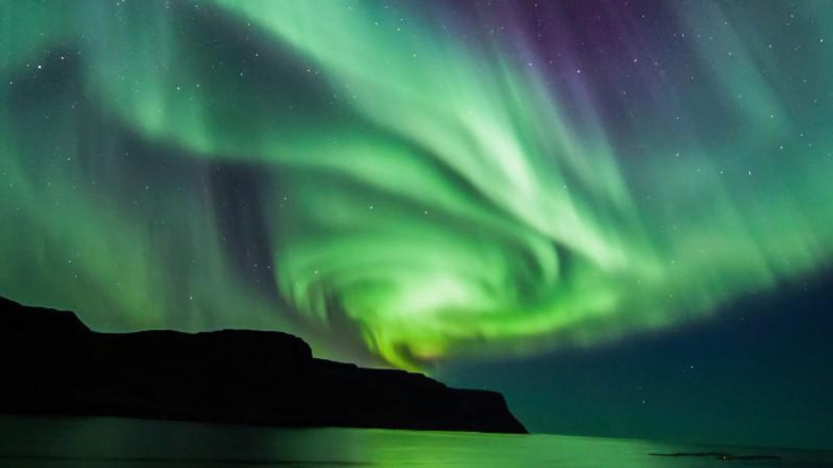 ‘Direct hit’: ‘Space Weather Woman’ predicts massive solar storm to strike Earth