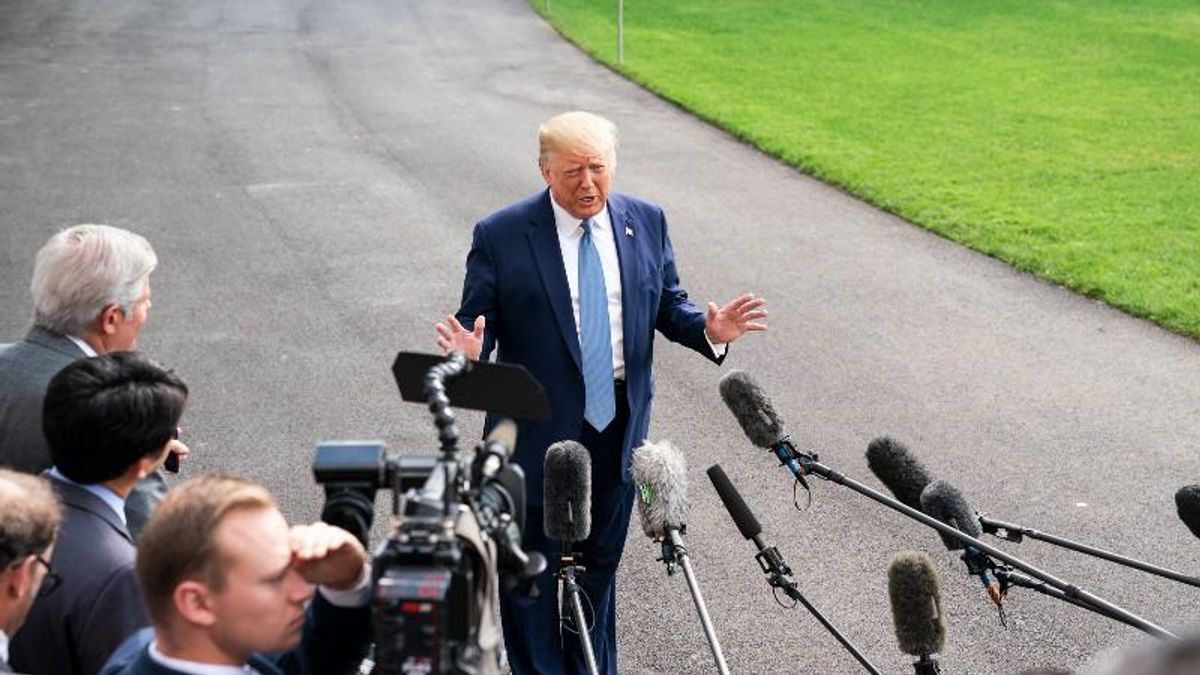 Trump offers a new Mar-a-Lago conspiracy theory as his defenses keep getting debunked