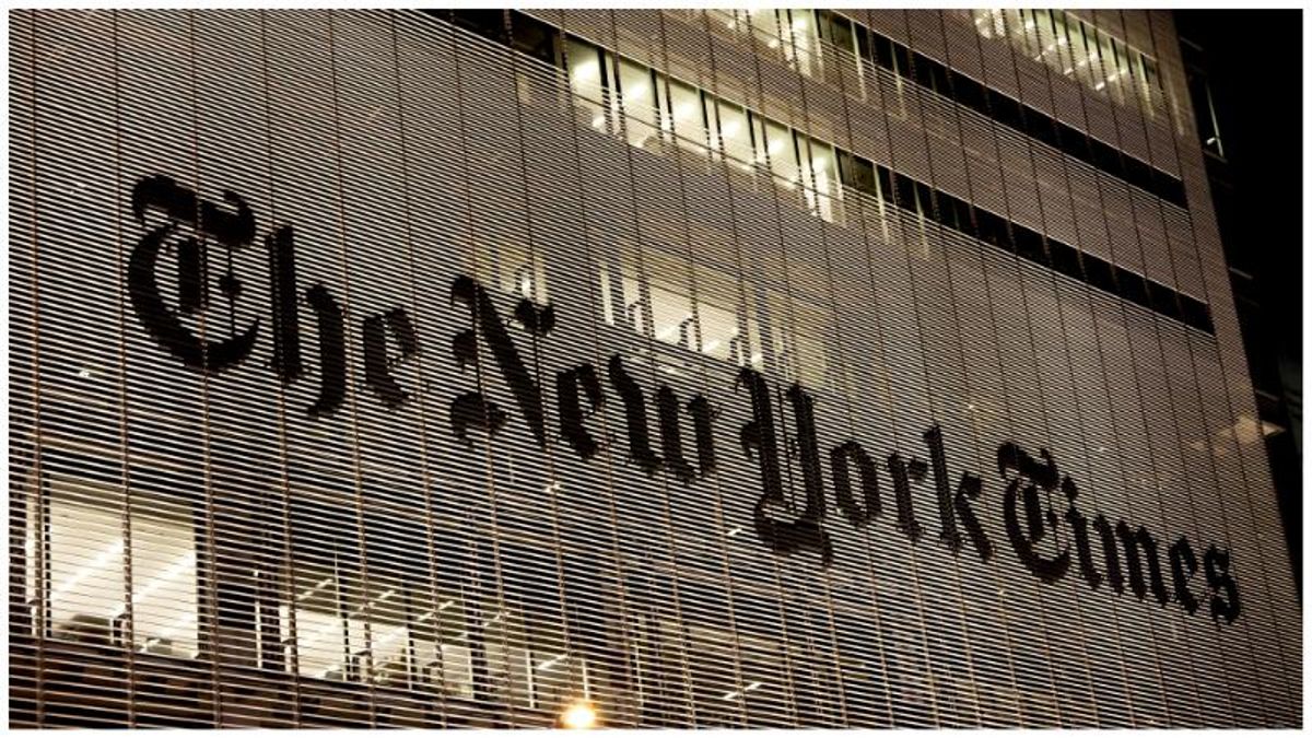Knife-wielding man walks into New York Times building and demands to see political reporters
