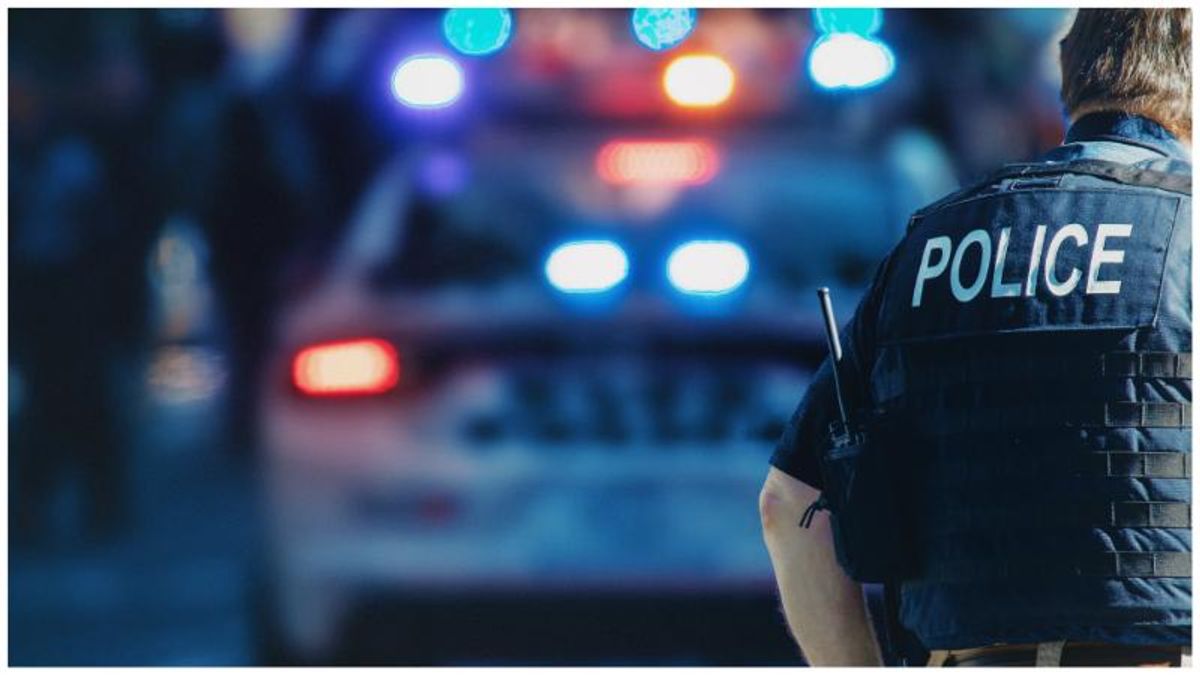 Right-wing cellphone company fumes after Texas police reject their gift: 'They took a knee'