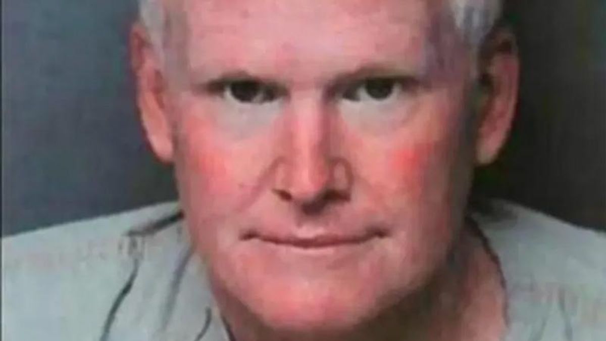 Lawyers for accused murderer Alex Murdaugh try to block blood spatter t-shirt