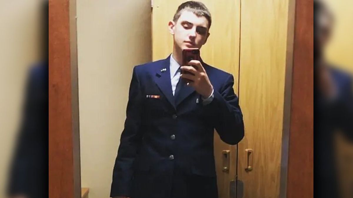 Accused leaker analyzed mass shootings for 'fun': report