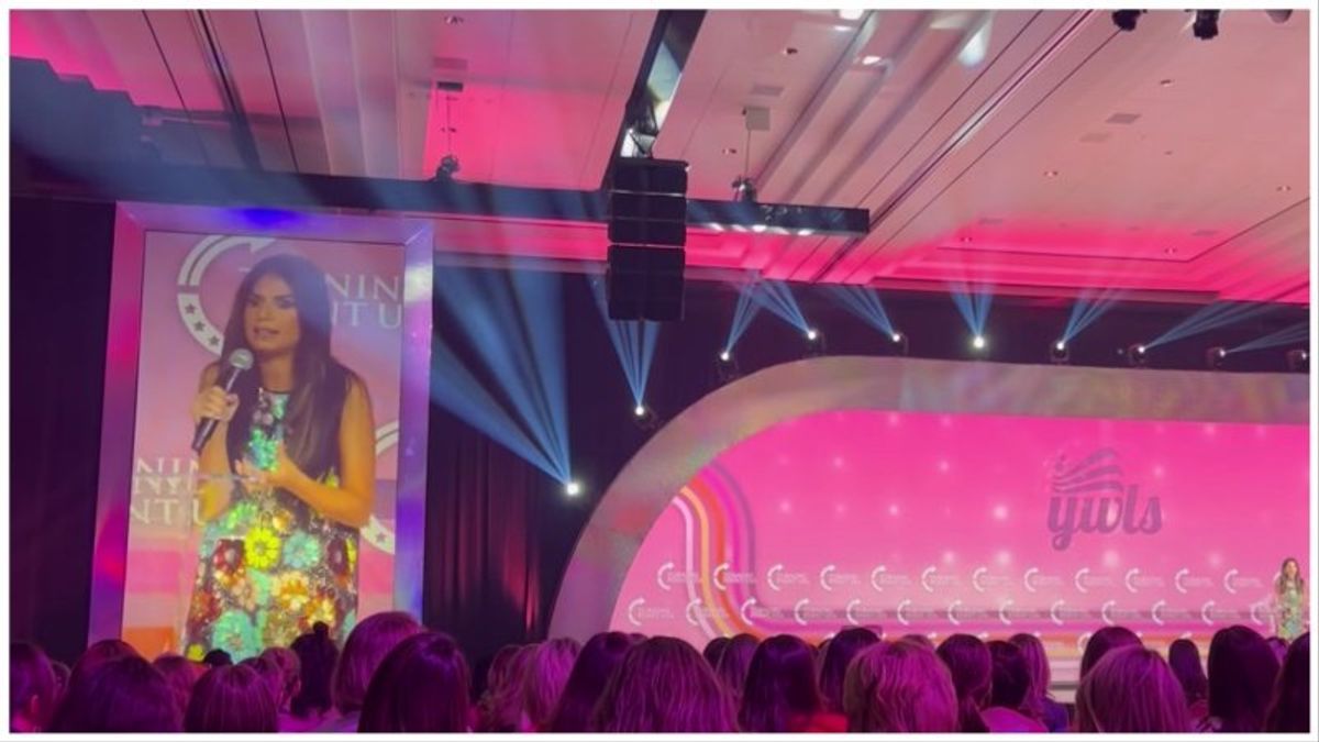 Young Women's Leadership Summit urges conservative teens to return to pre-feminist world: report
