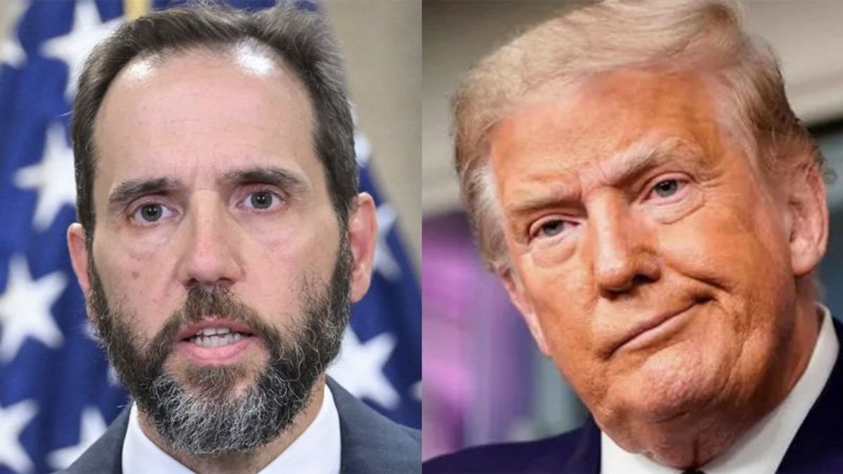 'Out of touch lunatic': Trump slams Jack Smith while pushing to delay trial