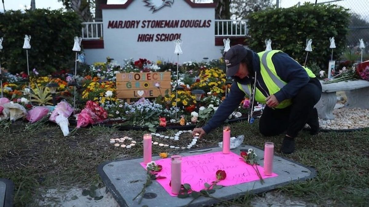 Crews raze building that was scene of U.S. school shooting