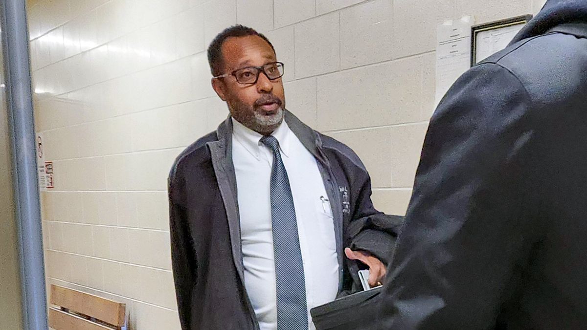 Kansas prosecutor accused of soliciting nude photos from clients, leaking police targets