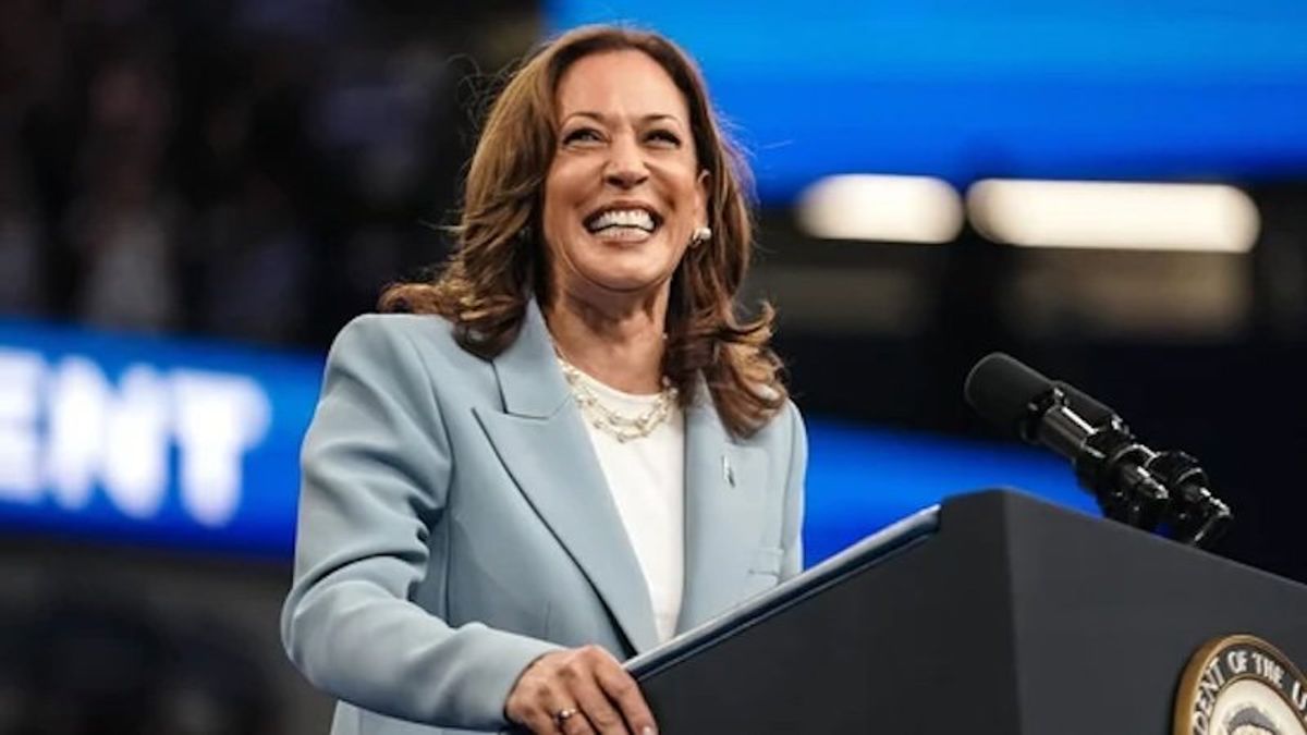 The absurdity of calling Kamala Harris a commie