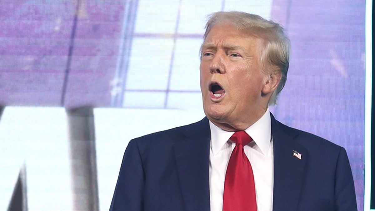 GOP budget on thin ice as GOP hardliners blow off Trump orders: report