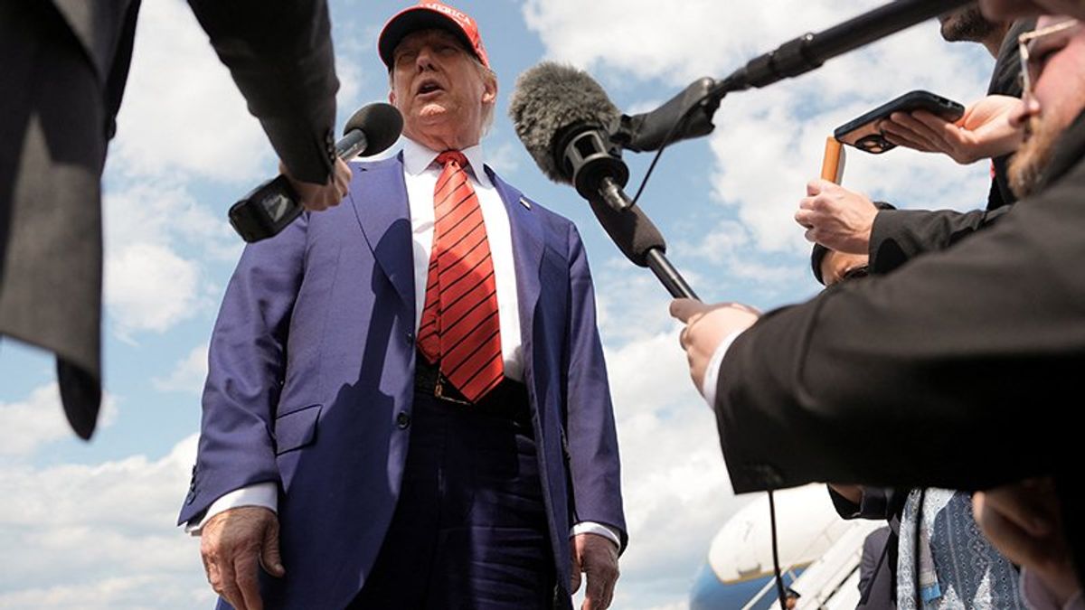 'Find an offramp — quickly': Expert delivers grim warning to Trump