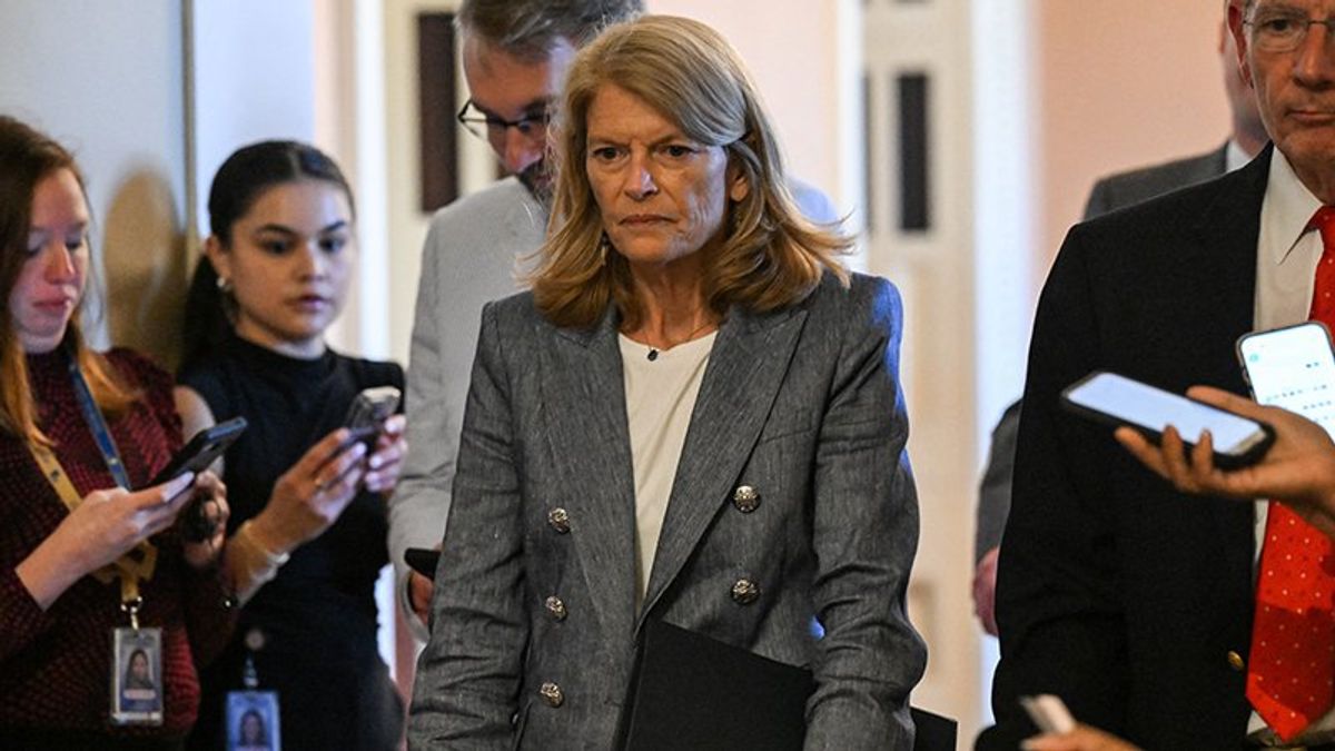 Ex-senator: Murkowski likely dug herself into a 'hole' with GOP leadership