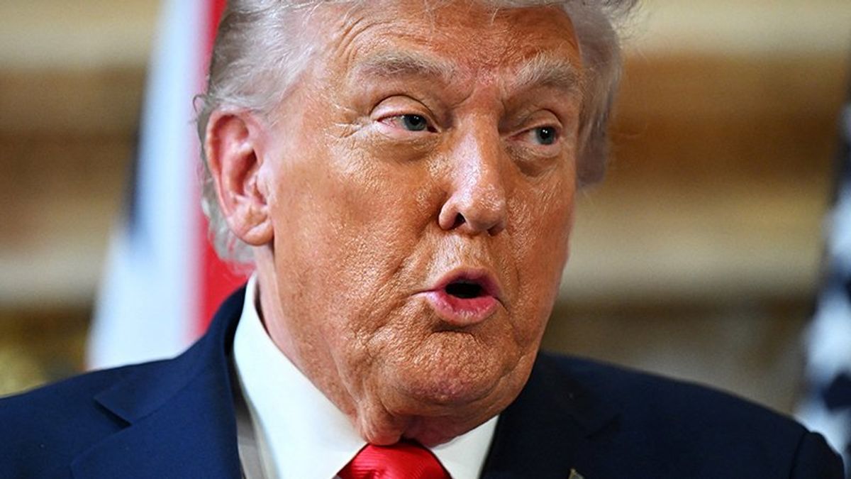 'Watch for this': Expert says Trump 'writing Comey's motion to dismiss' with new statement