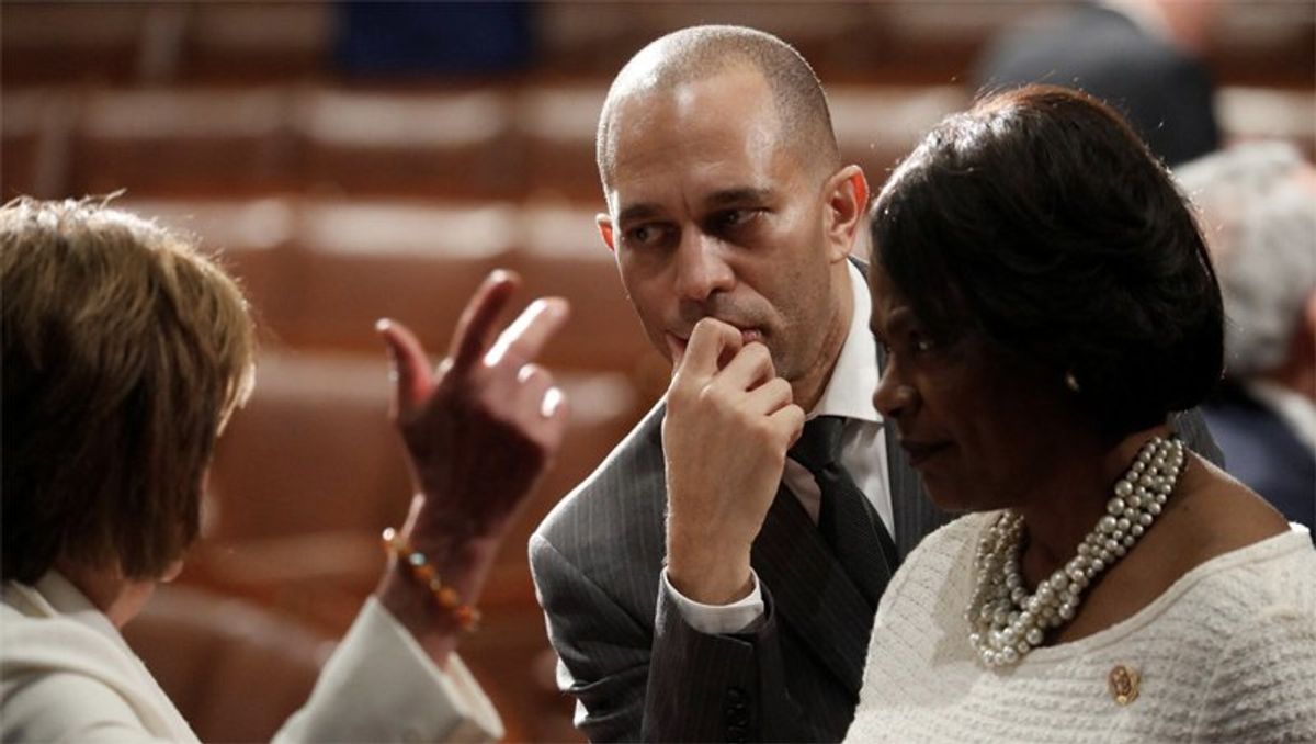 'Shame on you. Resign': Hakeem Jeffries faces Dem backlash over Charlie Kirk honor