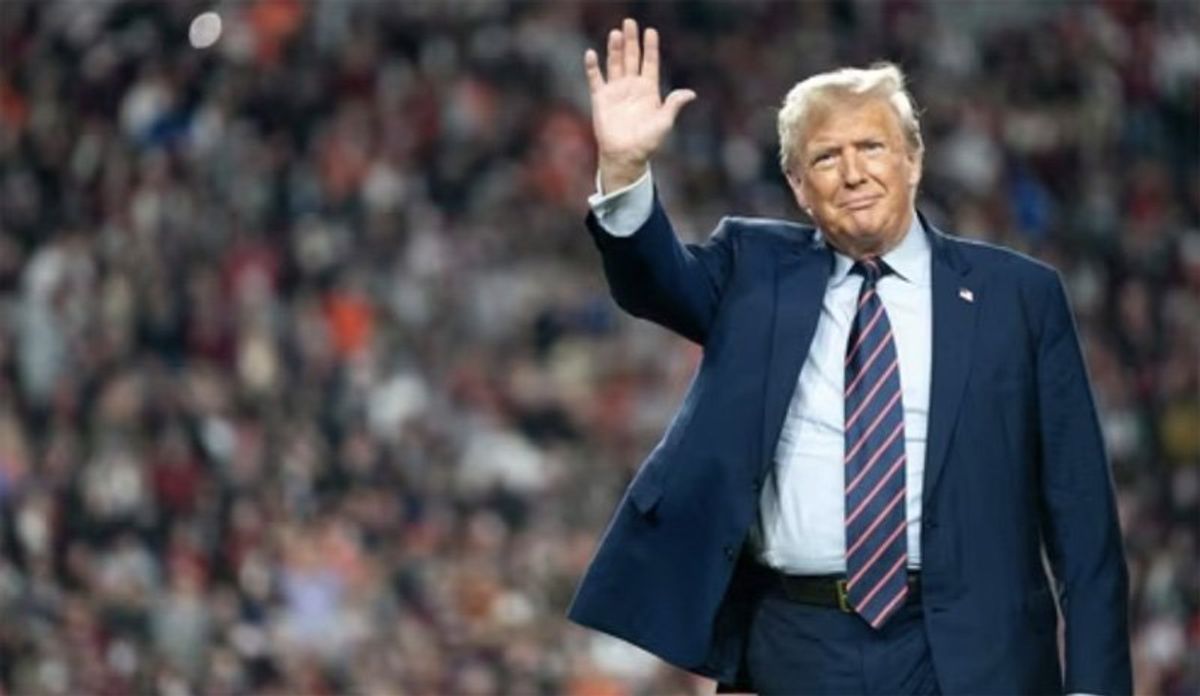'A witless show of arrogance': Trump trashed for appearance at SC/Clemson football game
