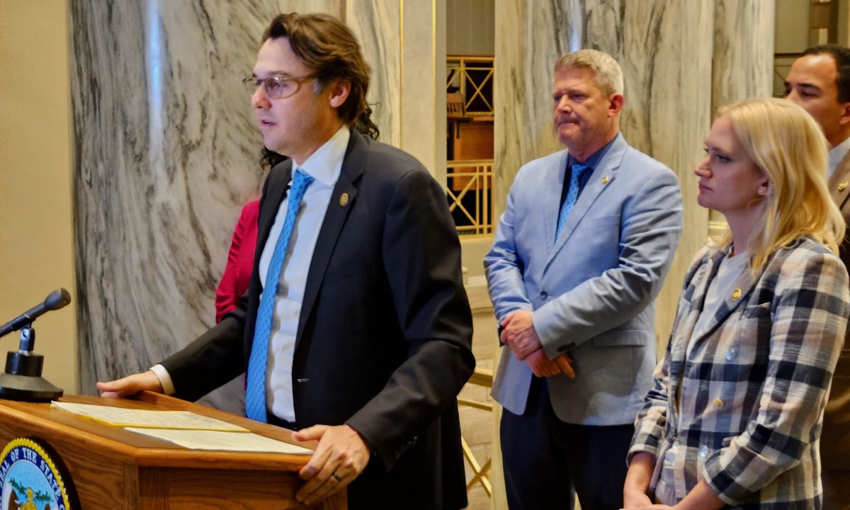 MO senate braces for showdown with state Republicans