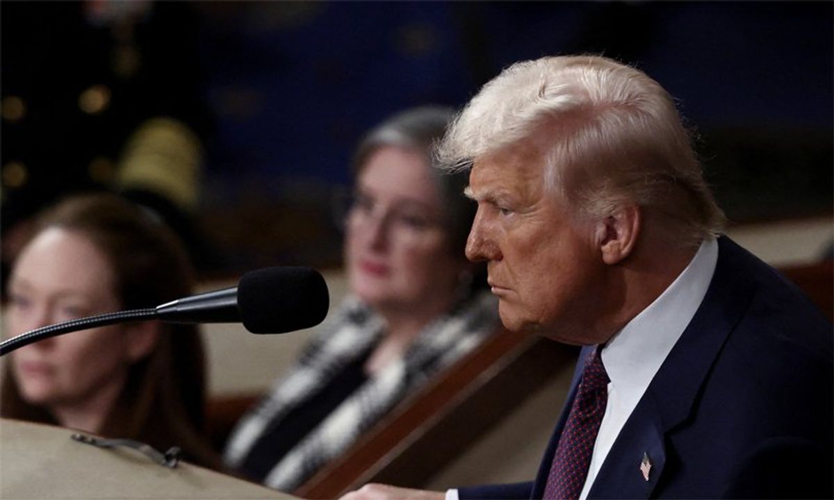 Conservative singles out moment Dems should have fled Trump's 'carnival of lies' address