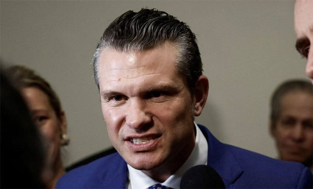 'You can't hide a low performer': Trump warned about Hegseth problem that 'defies belief'