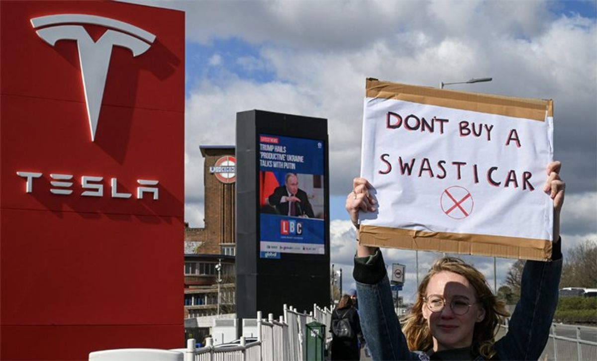 'A lot of abuse': Fear grows as Trump's FBI targets Musk critics