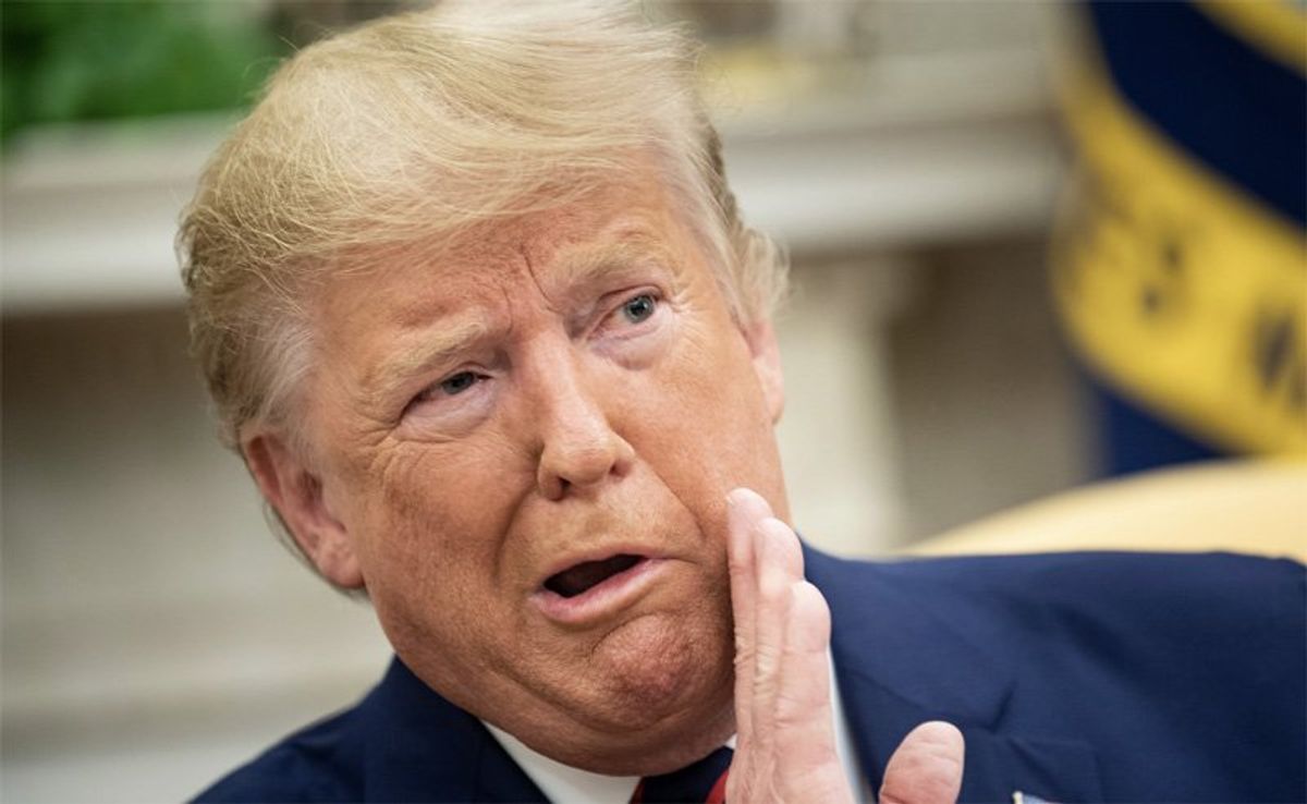 Trump banned aides from taking notes at meetings over fears they'd be used against him: NYT reporter
