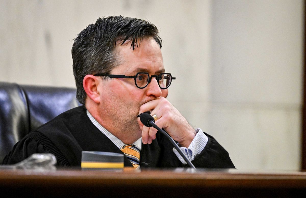 'Furious and exhausted’ judges reach limit with Trump — and eye contempt: report