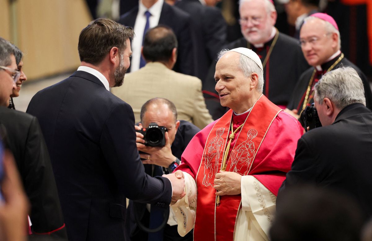 Pope issues direct dig at Trump as key allies glare from pews