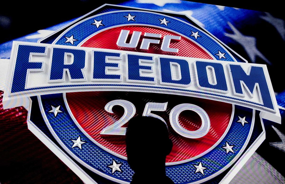 New development firmly 'connects Trump family's financial interests' to UFC fight: report