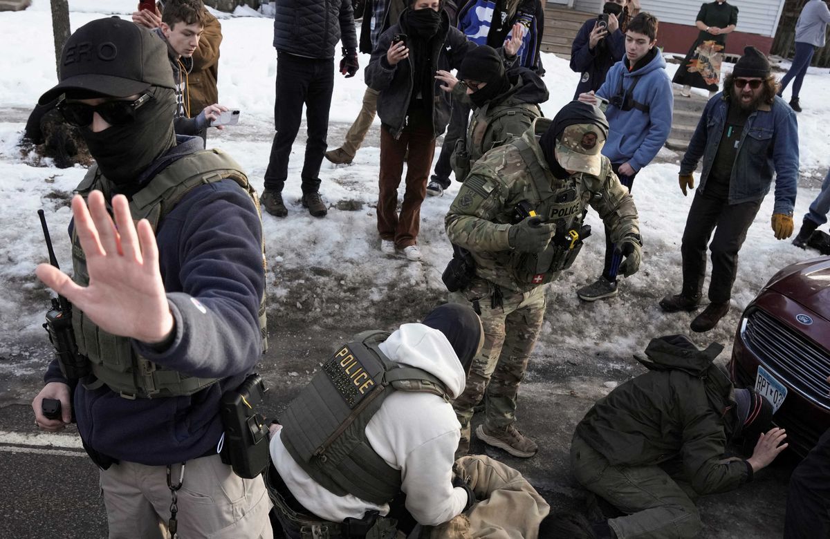 'Would your mama be proud?' ICE agents hounded after dining at eatery then arresting staff