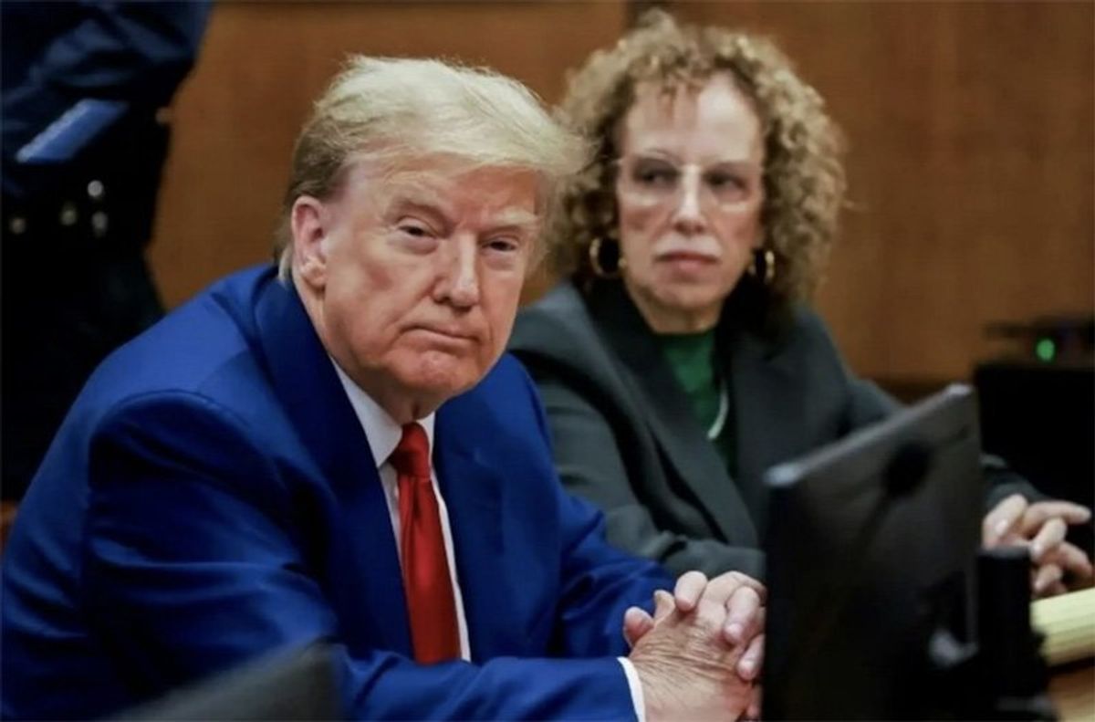 Trump lawyers facing 'difficult decision' that could lead to change in hush money charges