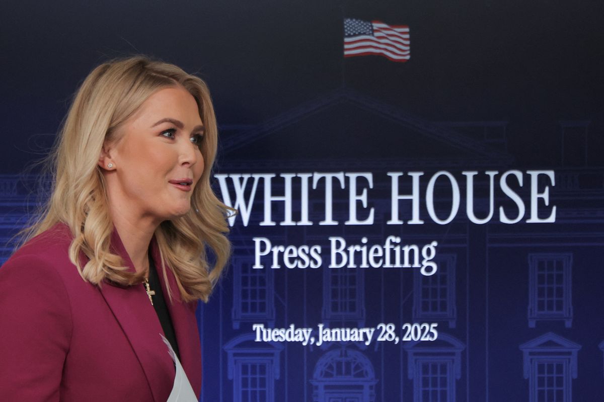 'More chaos and confusion': Dem senators slam White House for new communications blunder