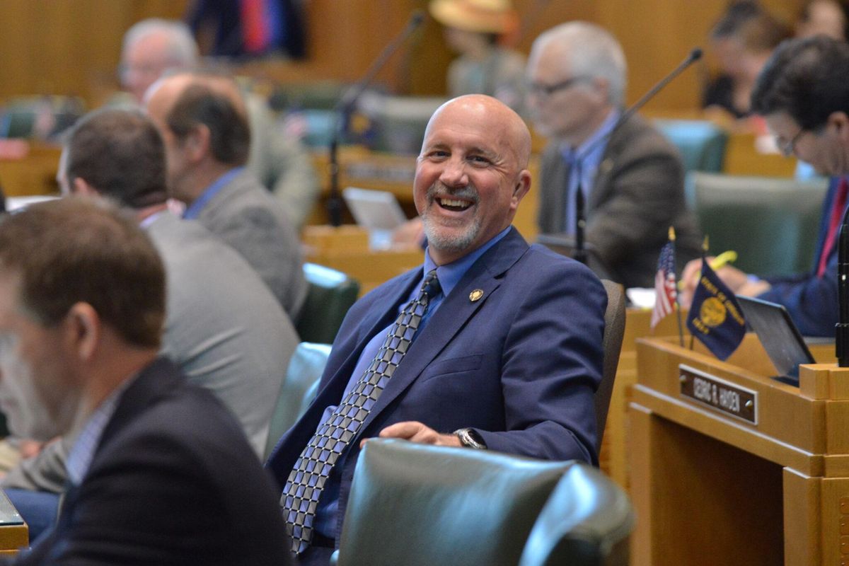 BUSTED: Oregon Republican will resign two months after moving to Nevada