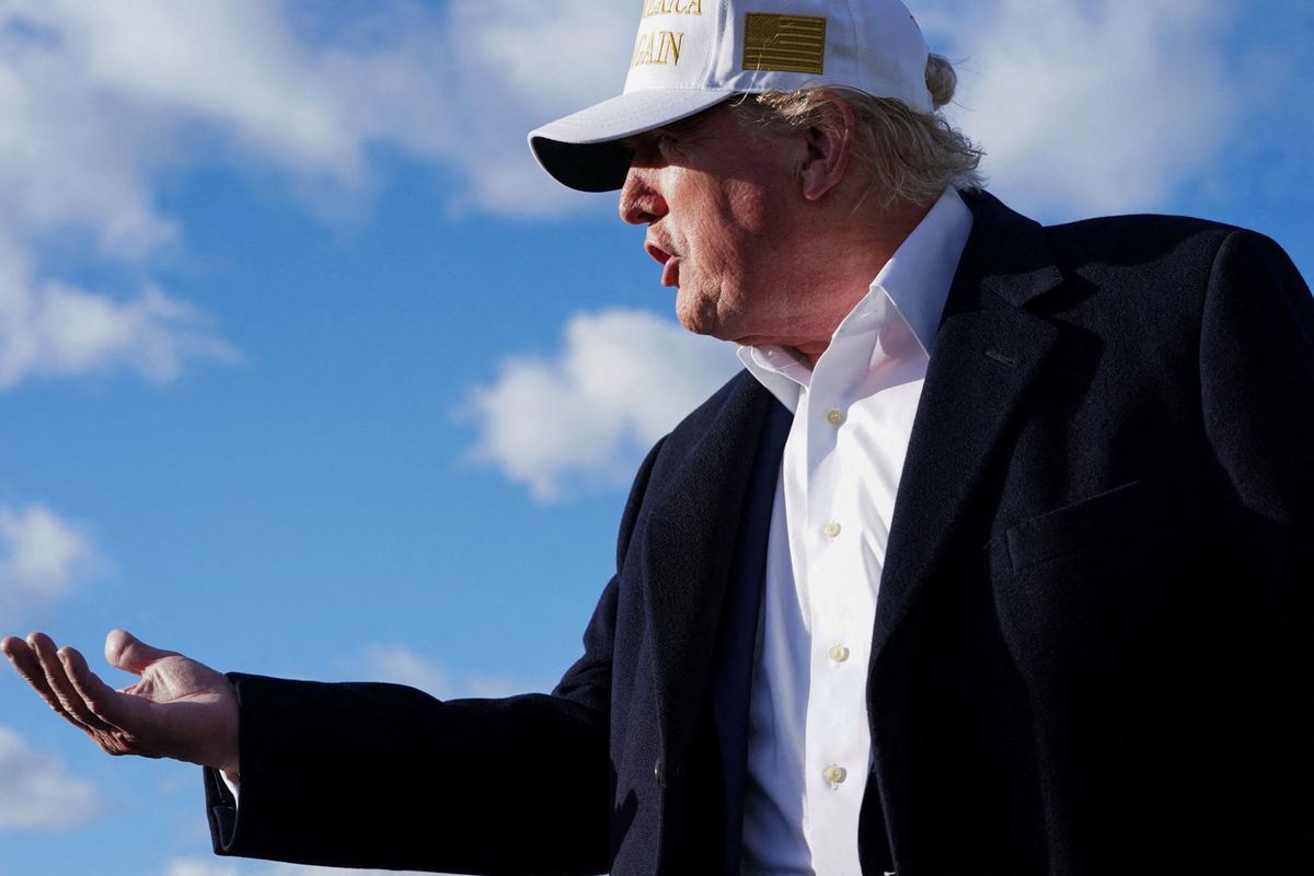 Top Dem governor gives grim Trump predictions 'without a hint of humor': report