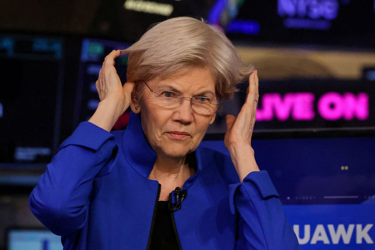 Elizabeth Warren gets in treasury secretary's face over ​insider trading accusations