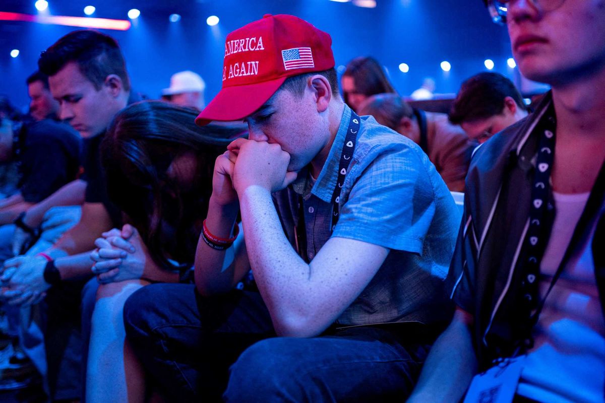 'Gotten so many texts': Trump insiders admit panic over rogue MAGA figurehead