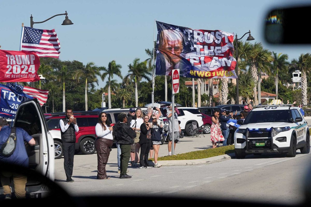 Growing group of 'shadow' Republicans move to reclaim GOP from MAGA and 'madman' Trump