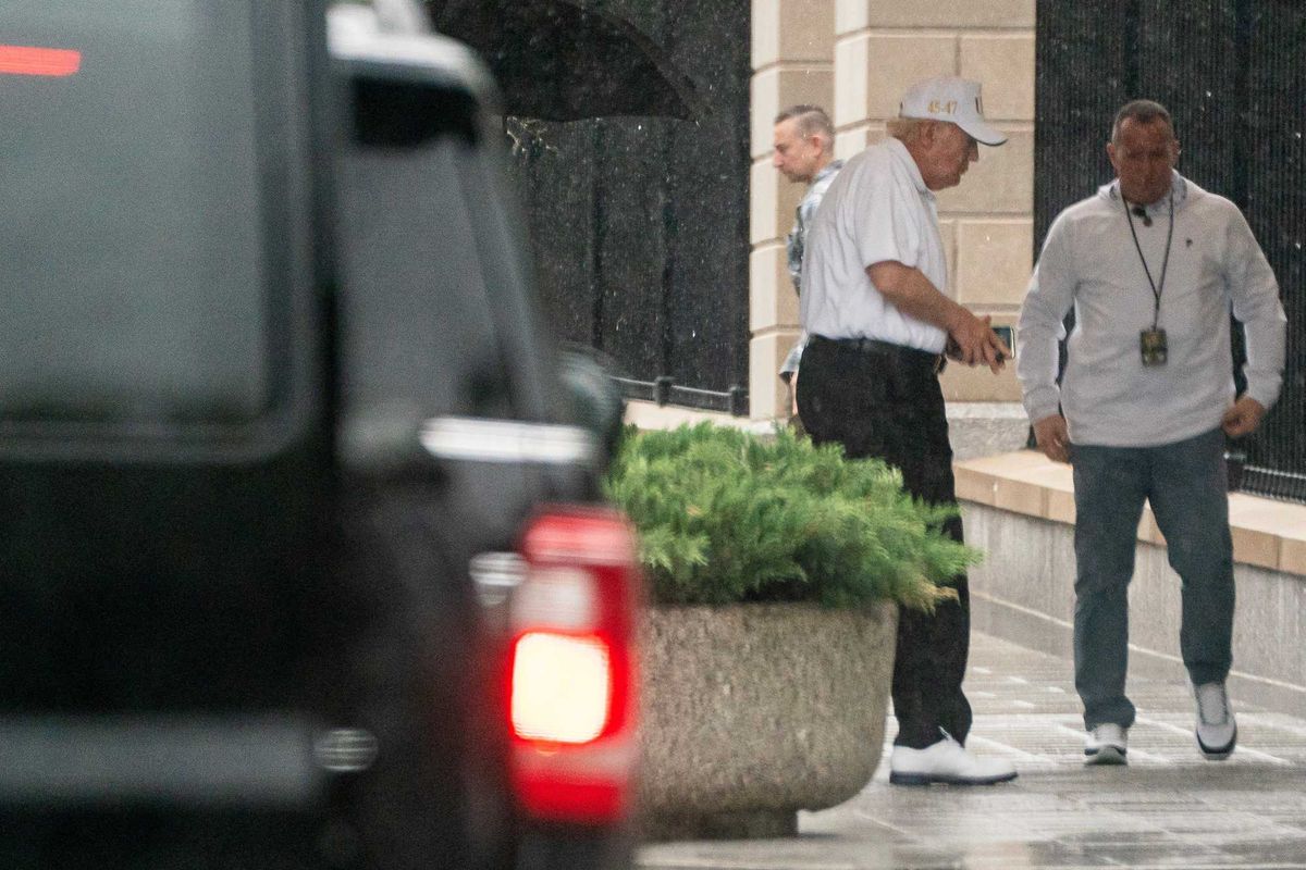 Trump spotted skipping Easter service in lieu of ‘bizarre tour’ of DC: report