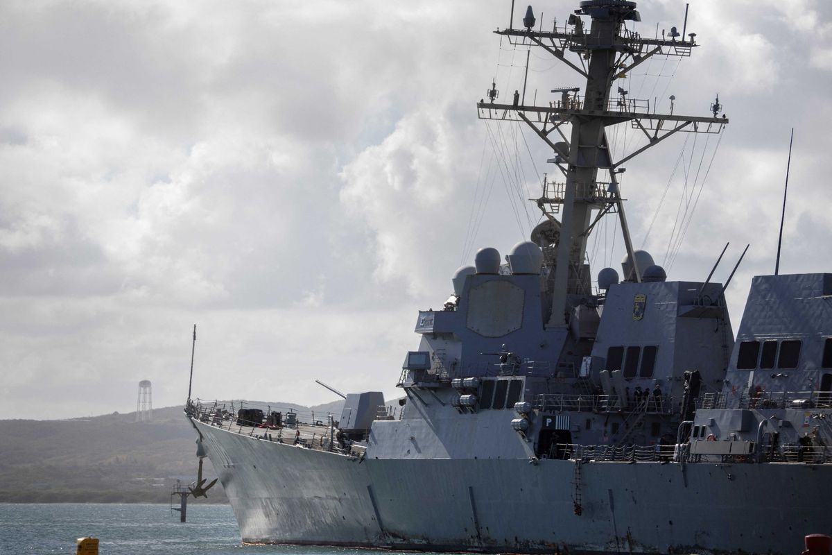 Iran threatens to attack US destroyer near Strait of Hormuz ‘within 30 minutes’: report