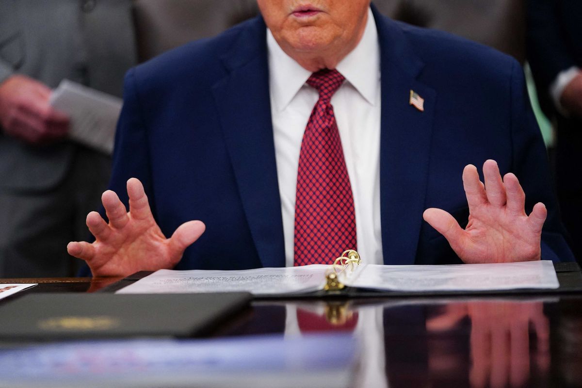 Insider spills new details on Trump's latest cave to Iran in curse-laden message: report