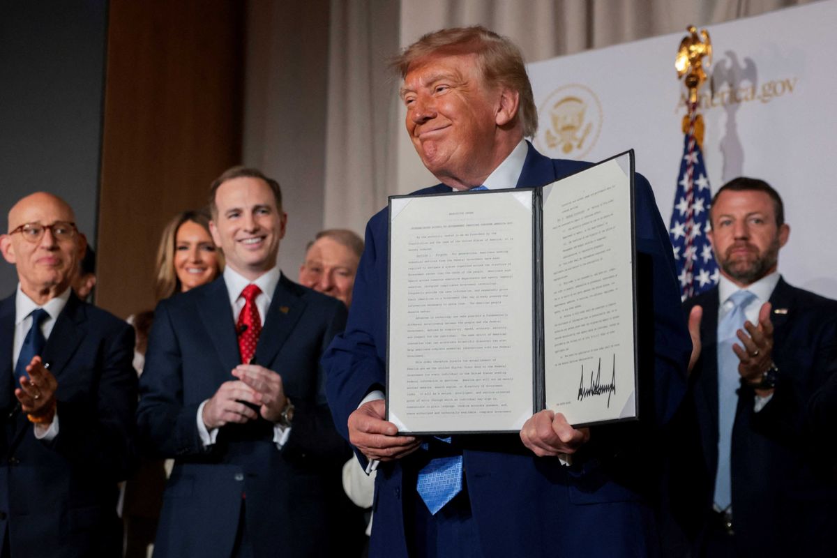 Rambling Trump blows up his own AI security brag — only seconds after making it