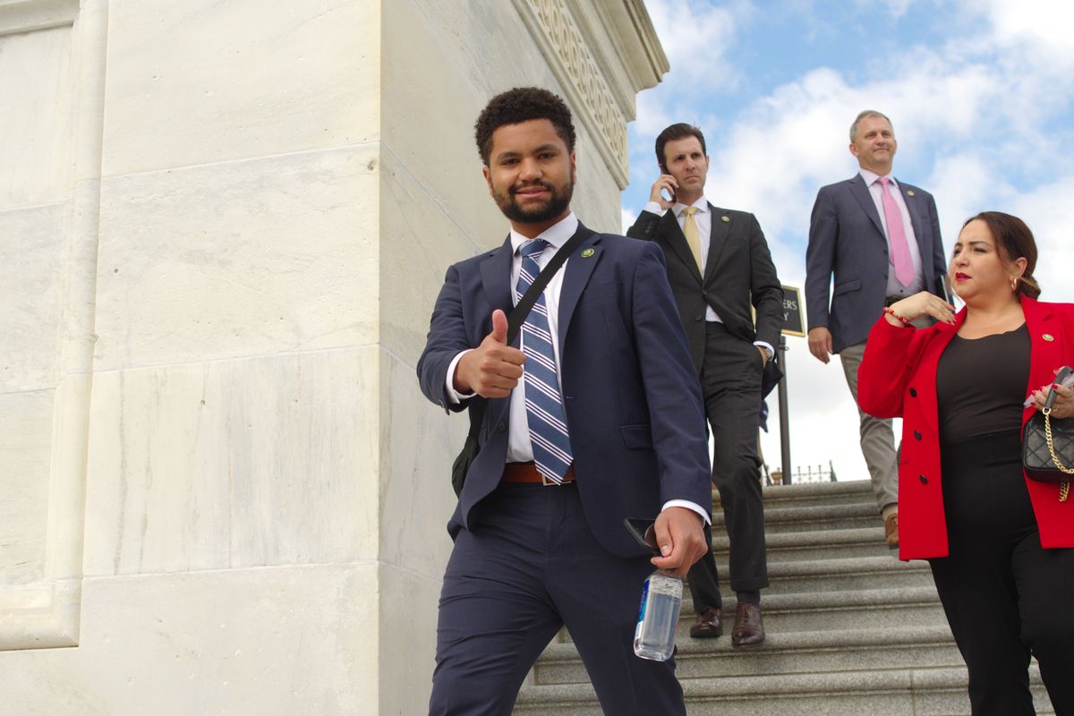 'Make sure you tag me': Dem goads MAGA amid frenzy over old 'gang' tweet