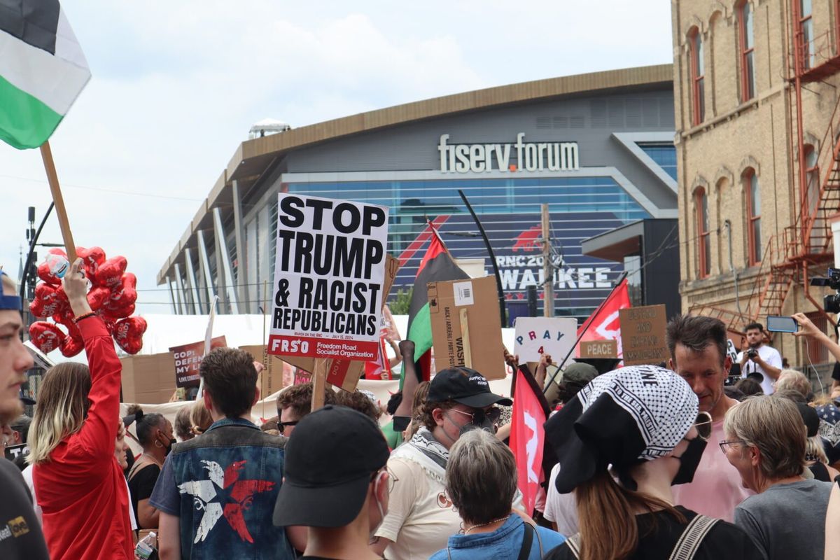 Protest march reaches the perimeter of Republican convention site