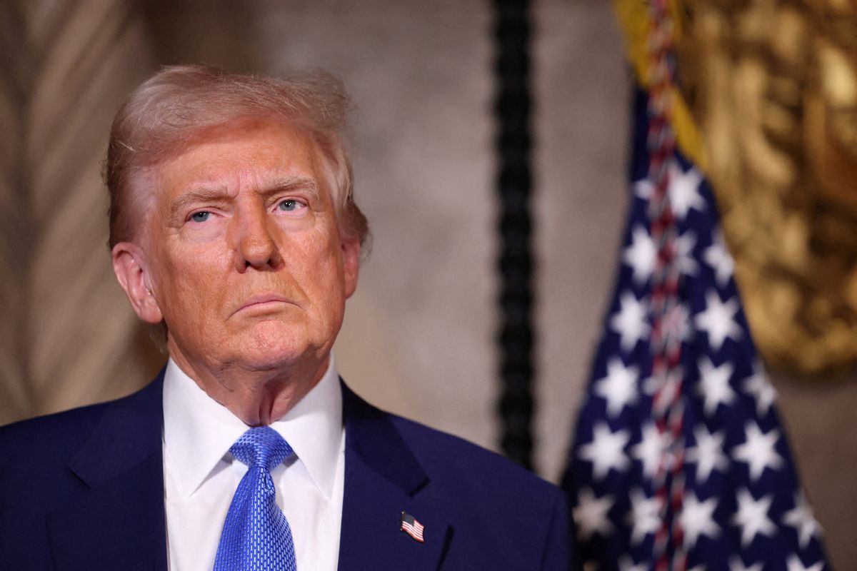 'Irony': Expert warns Trump is shooting self in foot with war on data