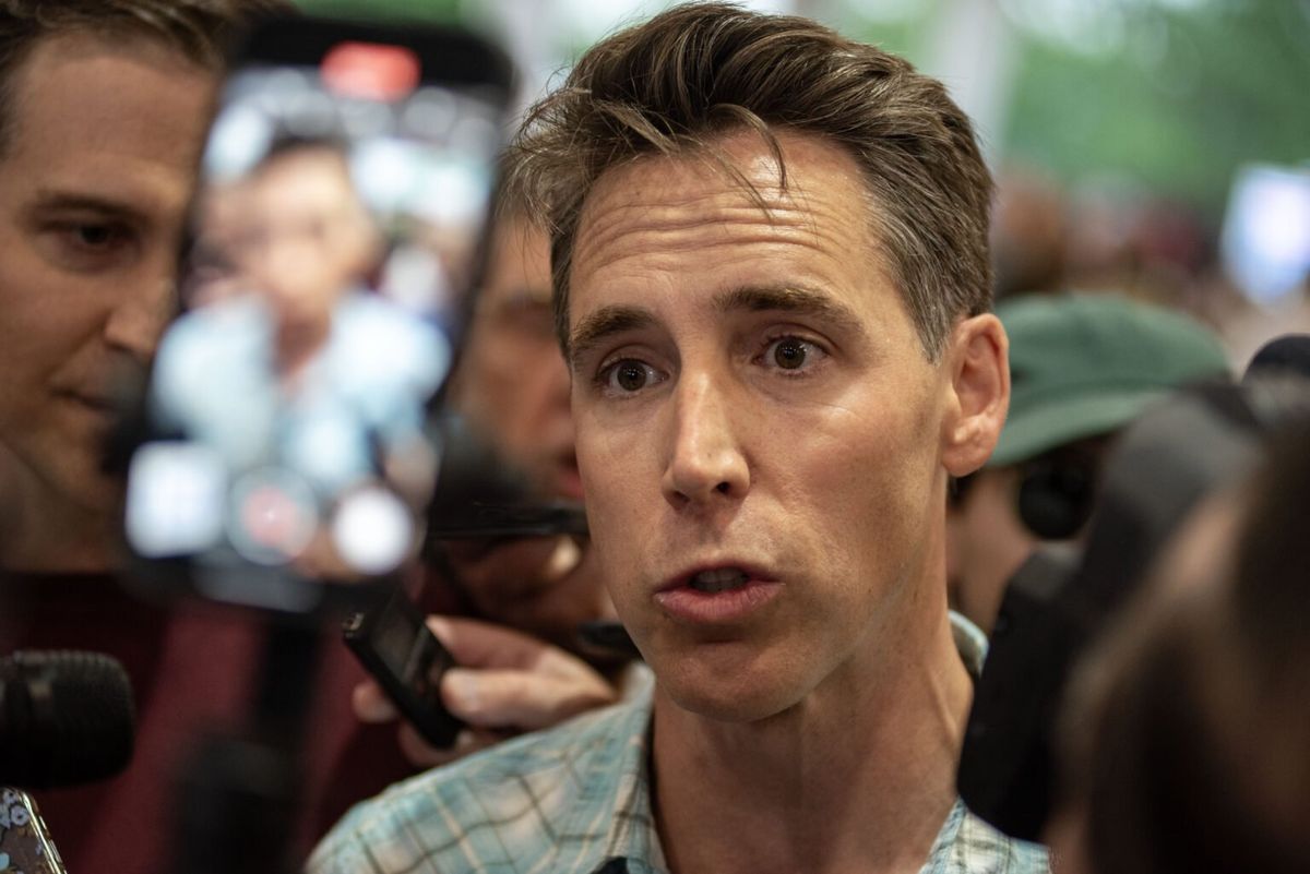 Hometown newspaper hammers Josh Hawley for abandoning core GOP principle with 'shell game'