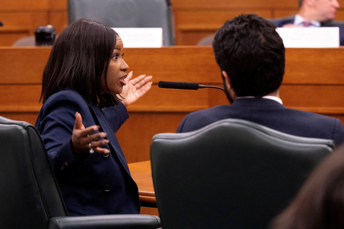 'Lost their damn minds!' Outrage as Texas GOP accused of 'kidnapping' Democrat